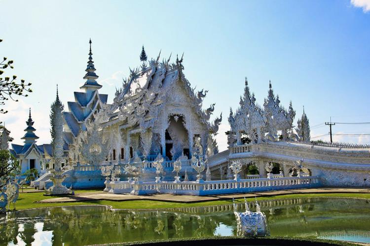 Wat Rong Khun in Chiang Rai