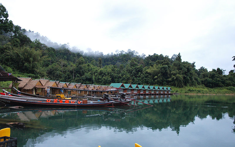 Floating Bungalow in Khao Sok National Park